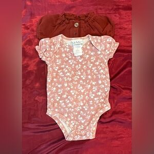 2 piece Nicole Miller Size 3-6 months Short sleeve Bodysuit